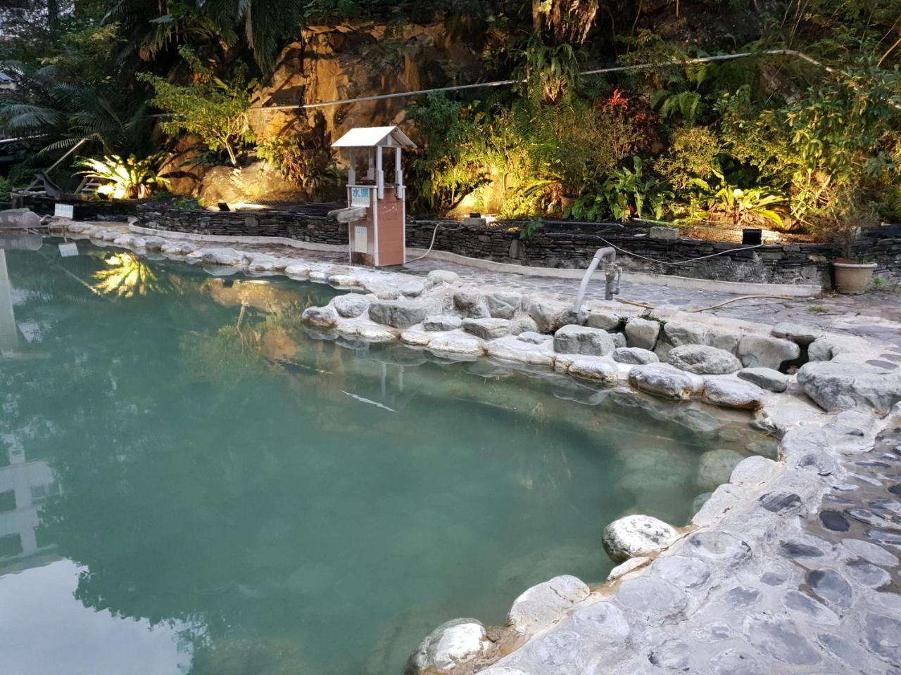 逸仙溫泉旅宿yi-Shian Hotsprin House Wenquan Esterno foto